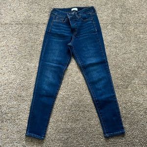 Jessica Simpson High-Rise Skinny Ankle Jeans Size 2